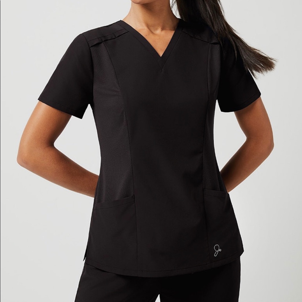 Jaanuu Scrub Top